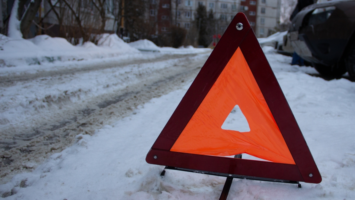 Легковушка подрезала автобус: в Волгограде в ДТП пострадала пенсионерка ИА SM-News