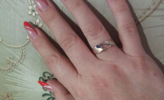 Ваш оберег на Новый год: этот маникюр притянет счастье и успех в 2026 году — магнит для удачи Ваш оберег на Новый год: этот маникюр притянет счастье и успех в 2026 году — магнит для удачи