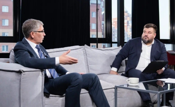 Дмитрий Миляев откровенно рассказал о себе, политике и общественно-важном медиаменеджеру Илье Степанову Дмитрий Миляев откровенно рассказал о себе, политике и общественно-важном медиаменеджеру Илье Степанову